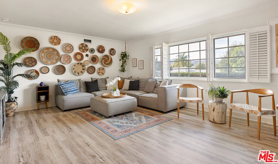 1162 Calle Yucca, Thousand Oaks, CA 91360