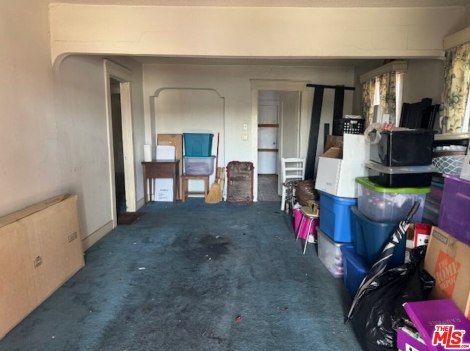 6649 7th Ave, Los Angeles, CA 90043-4427