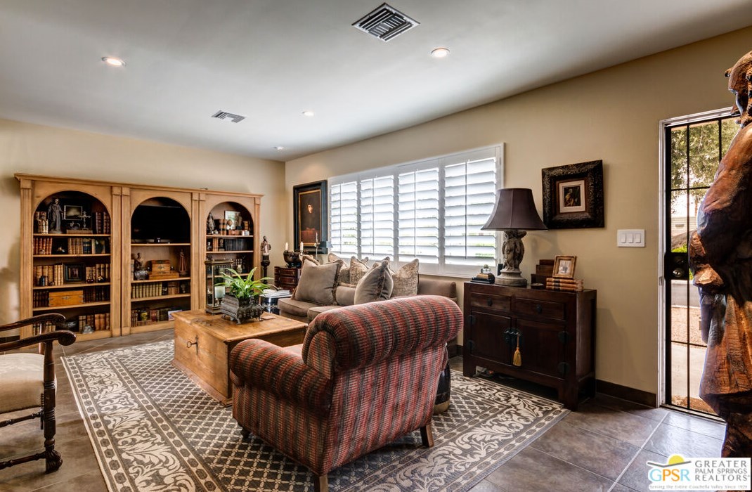 38075 Paradise Way, Cathedral City, CA 92234-2216