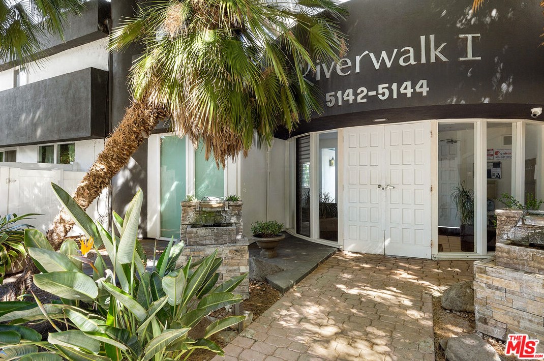 5144 Zelzah Ave #9, Van Nuys, CA 91316