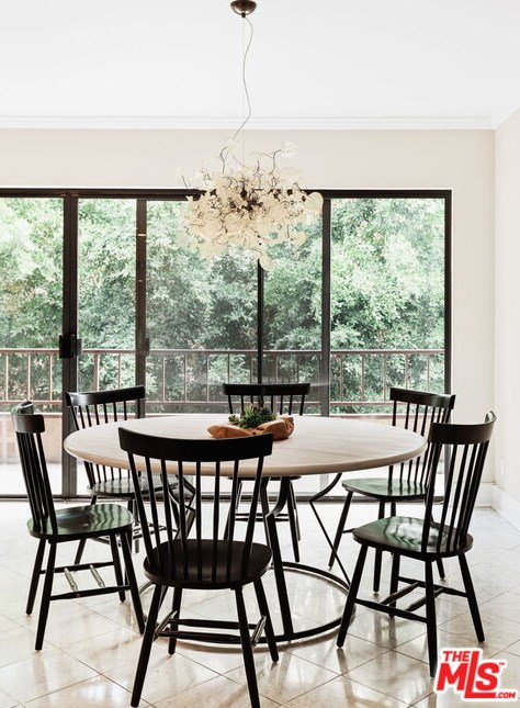 1124 Kings Rd, Los Angeles CA  90069-2844 exterior