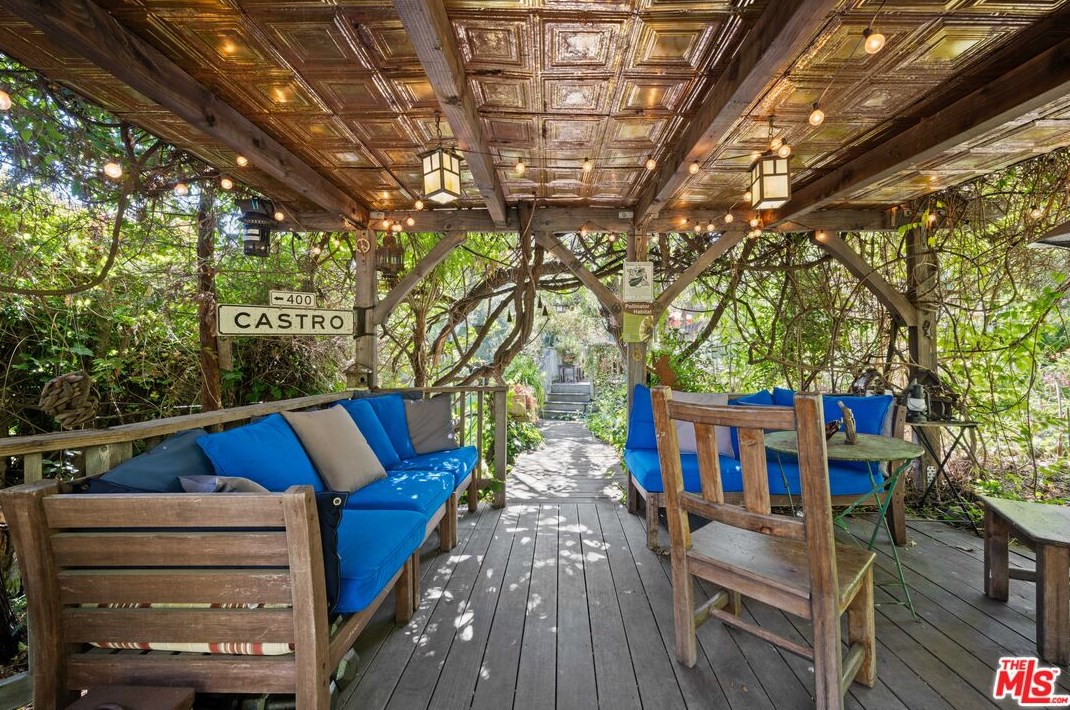 8328 Livingston Way, Los Angeles, CA 90046-1930