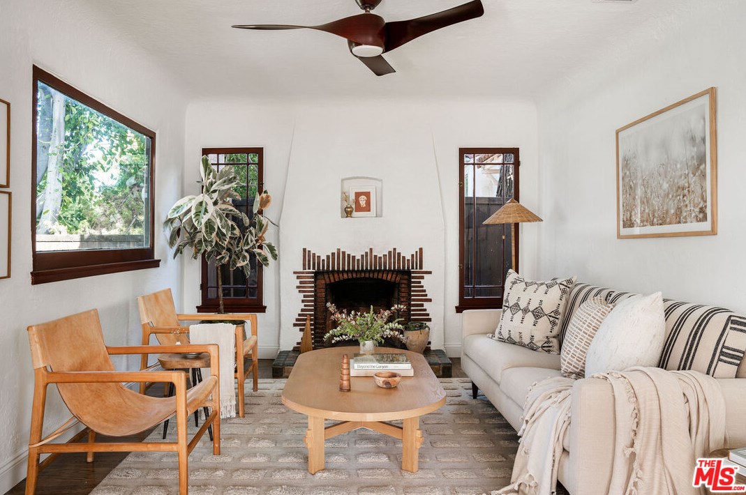 1854 Phillips Way, Los Angeles, CA 90042-1039