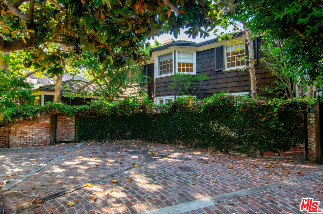505 Arden Dr, Beverly Hills, CA 90210-3507