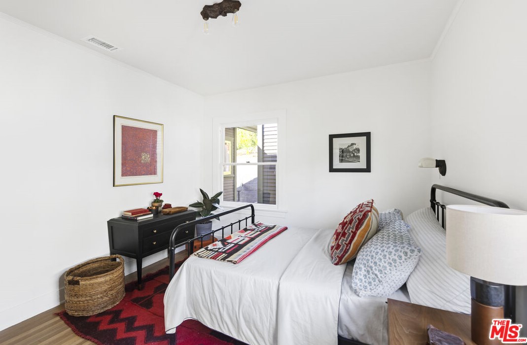 6161 Poppy Peak Dr, Los Angeles CA  90042-1331 exterior