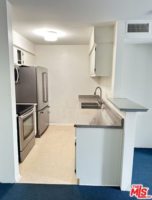 8106 Raintree Cir, Los Angeles CA  90230-4459 exterior