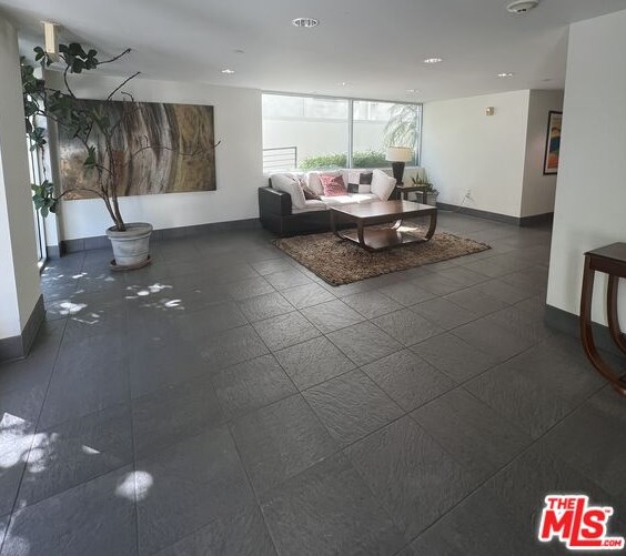 10911 Wellworth Ave Apt 3b, Los Angeles, CA