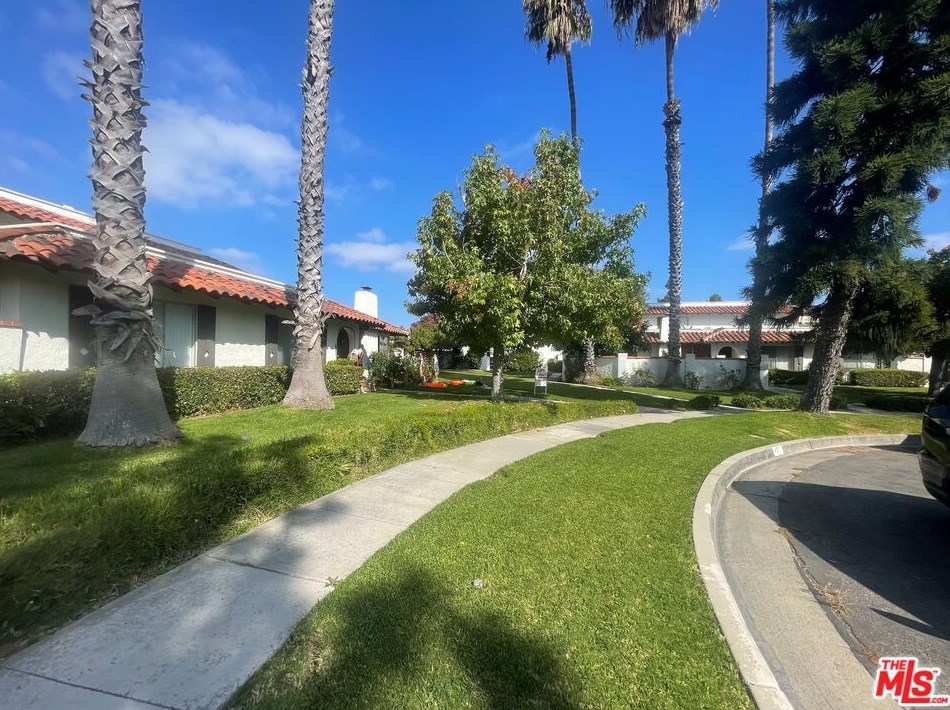 421 W Stevens Ave, Santa Ana, CA 92707