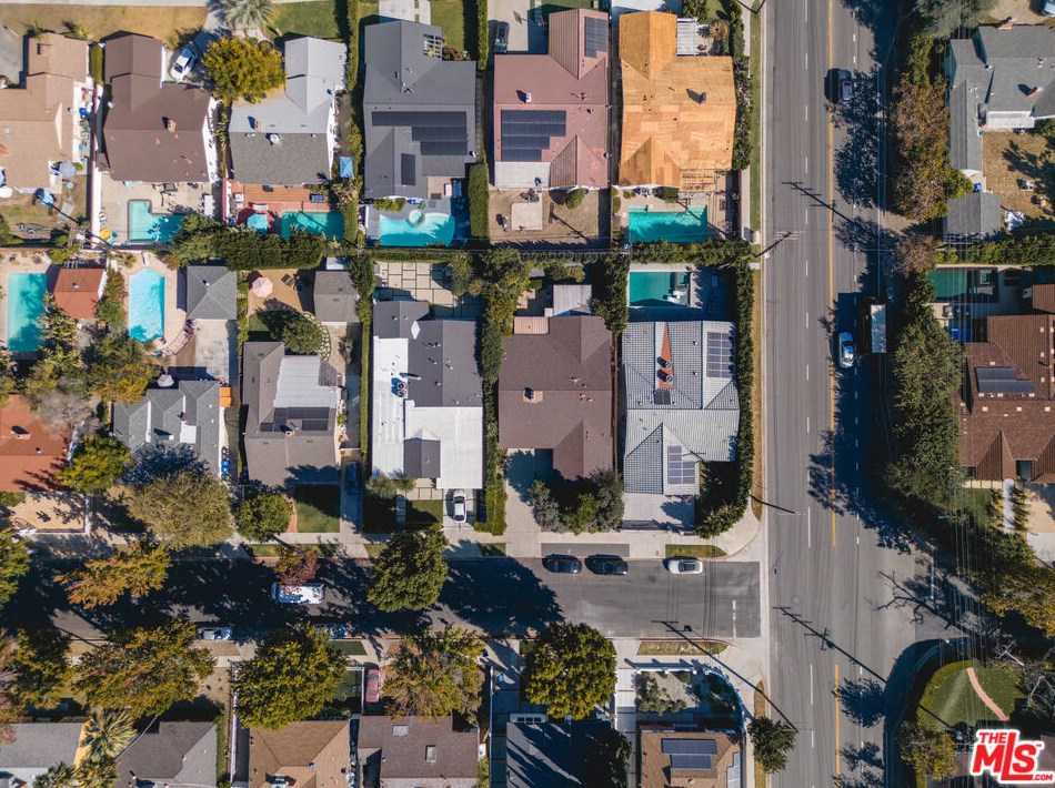 5206 Beeman Ave, North Hollywood, CA 91607