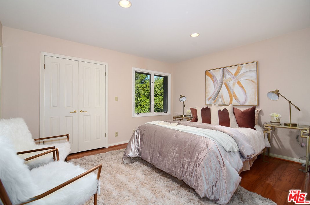 4112 Nogales Dr, Los Angeles CA  91356-5114 exterior