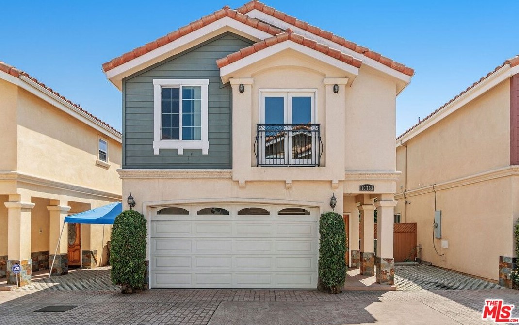 13763 Cordary Ave, Hawthorne, CA 90250