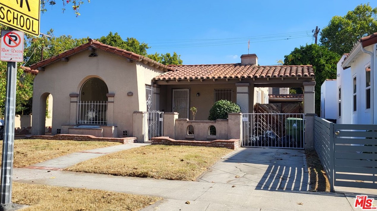 4324 5th Ave, Los Angeles, CA 90008-3912