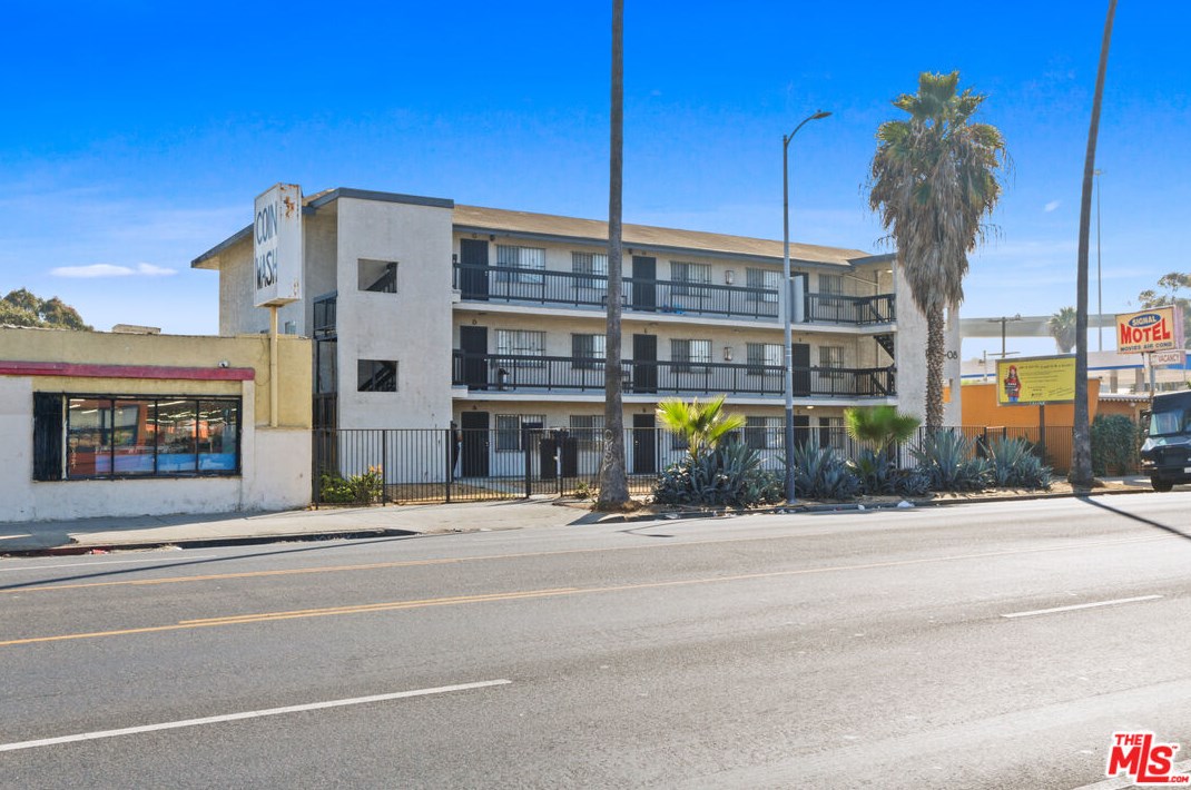 11308 Figueroa St, Los Angeles, CA 90061-1431