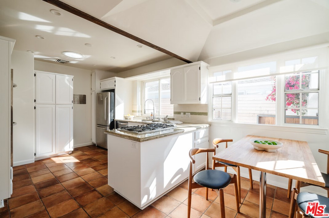 9103 Gibson St, Los Angeles CA  90034-1924 exterior