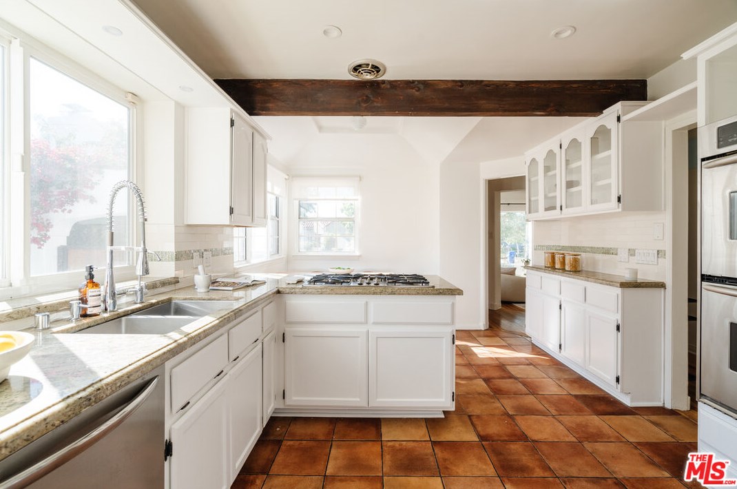 9103 Gibson St, Los Angeles CA  90034-1924 exterior