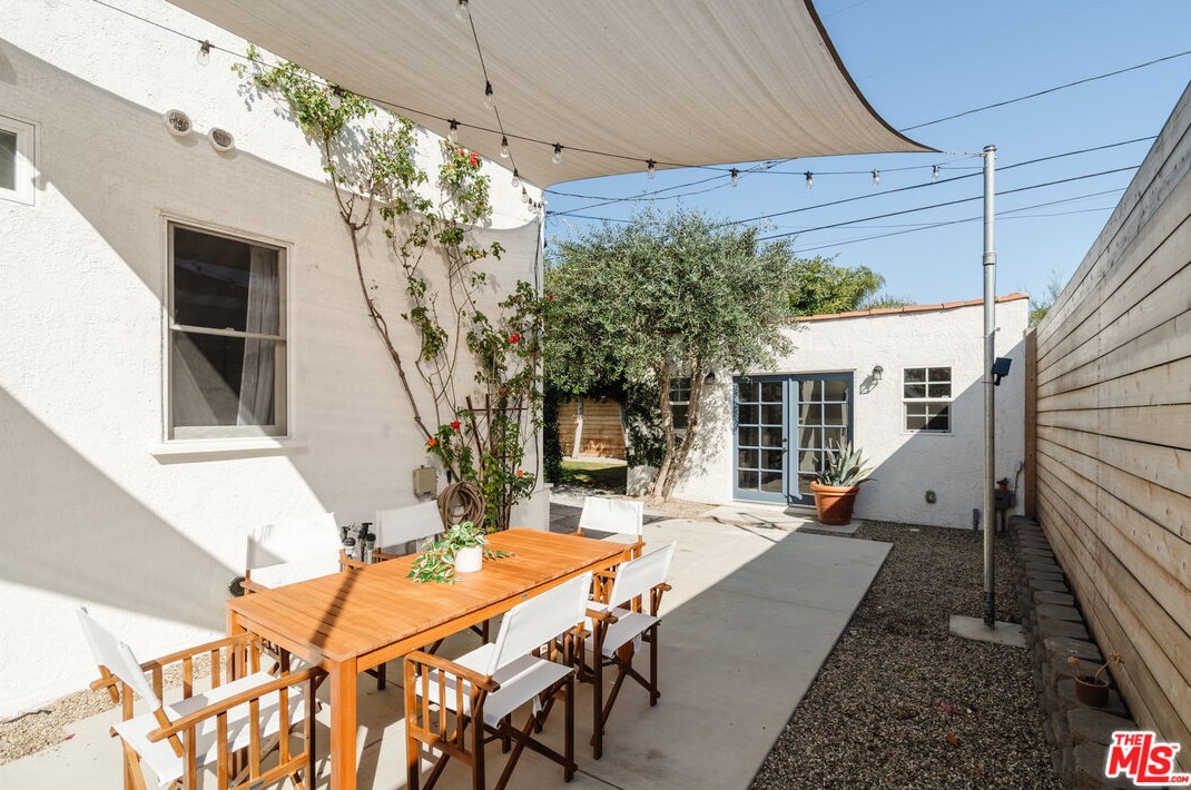 9103 Gibson St, Los Angeles CA  90034-1924 exterior