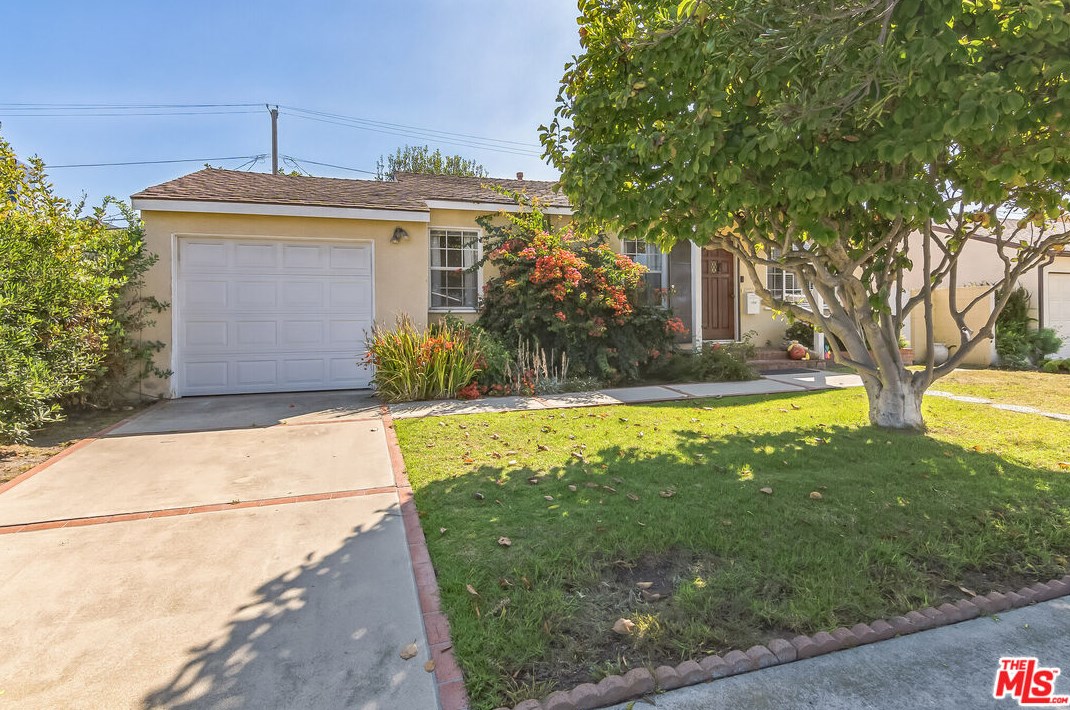 11906 Weir St, Los Angeles CA  90230-6066 exterior