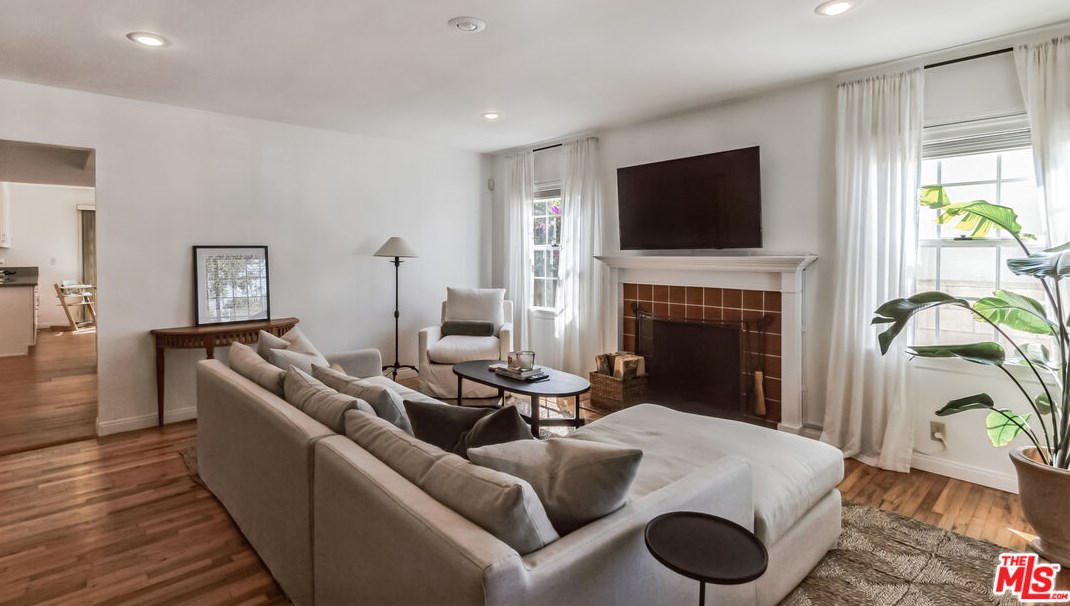 11906 Weir St, Los Angeles CA  90230-6066 exterior