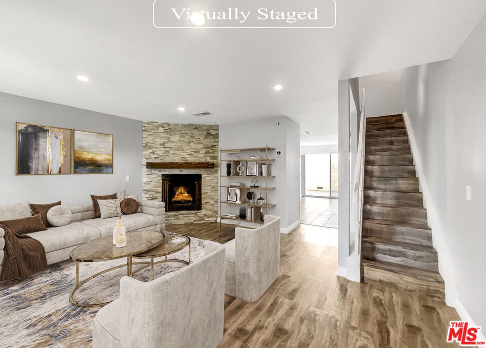 6824 Forbes Ave, Van Nuys, CA 91406