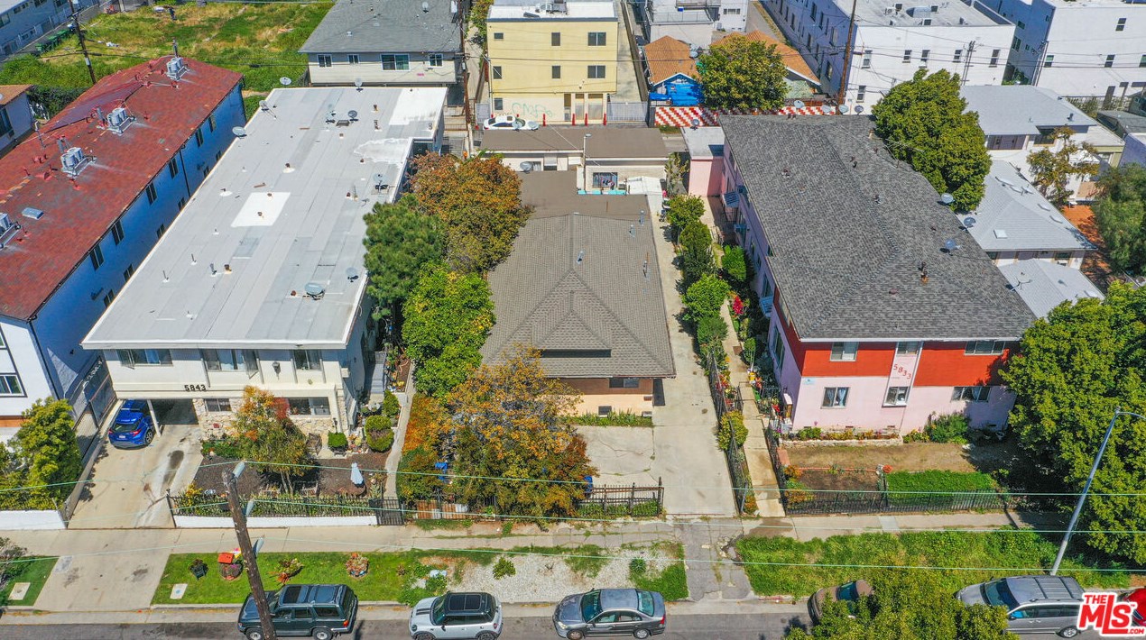 5837 Willoughby Ave, Los Angeles CA  90038-3059 exterior
