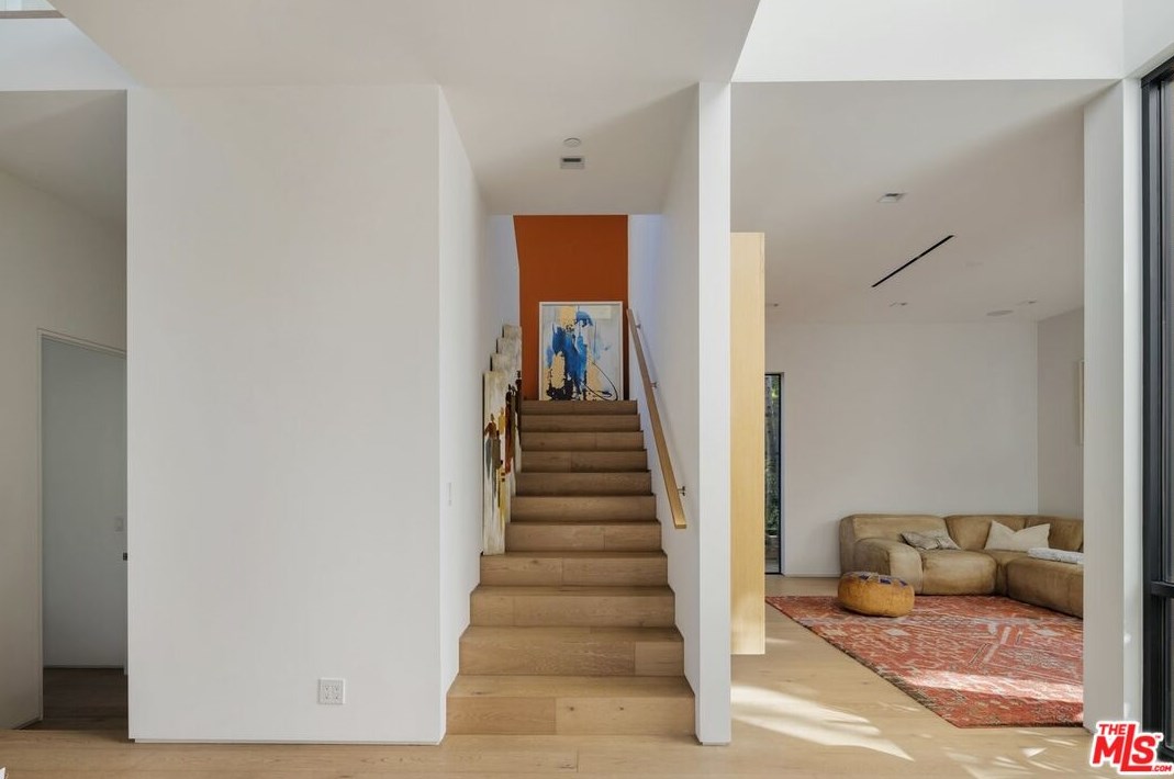 3435 Military Ave, Los Angeles CA  90034-6001 exterior