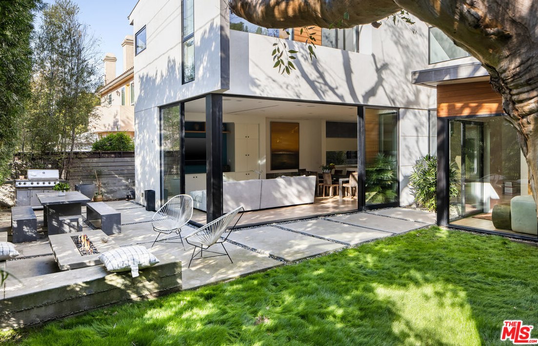 3435 Military Ave, Los Angeles CA  90034-6001 exterior