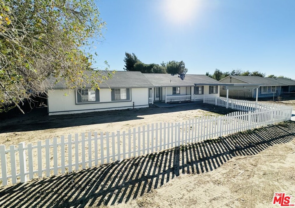 16622 Mossdale Ave, Lancaster, CA 93535