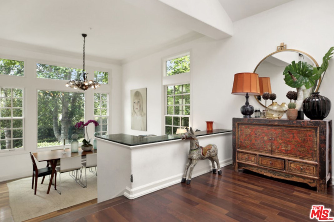 2443 Buckingham Ln, Los Angeles CA  90077-1335 exterior