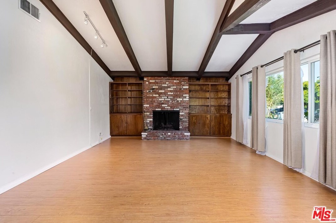 3775 Redwood Ave, Los Angeles, CA 90066-3505