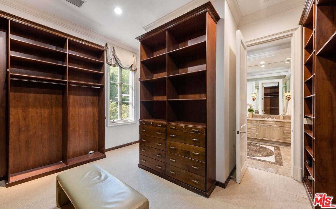 10651 Chalon Rd, Los Angeles CA  90077-3312 exterior