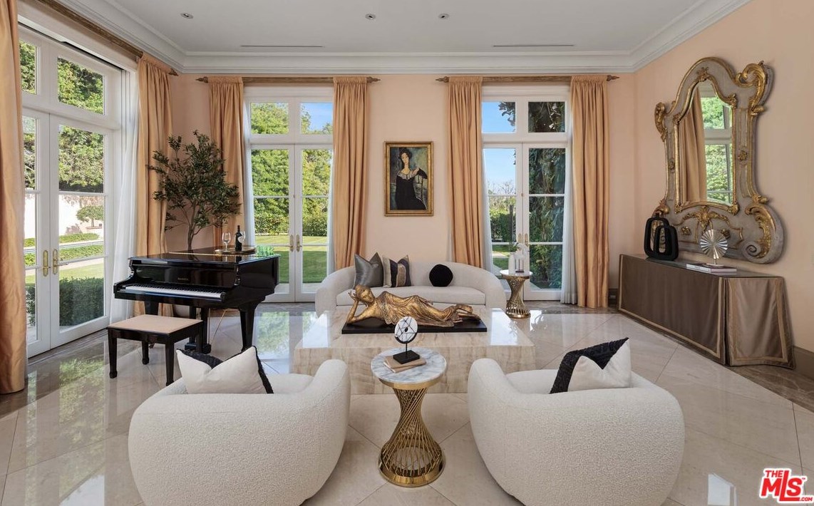 10651 Chalon Rd, Los Angeles CA  90077-3312 exterior