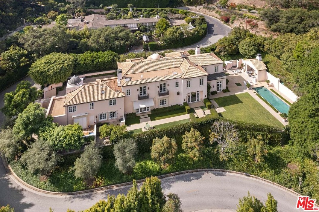 10651 Chalon Rd, Los Angeles CA  90077-3312 exterior