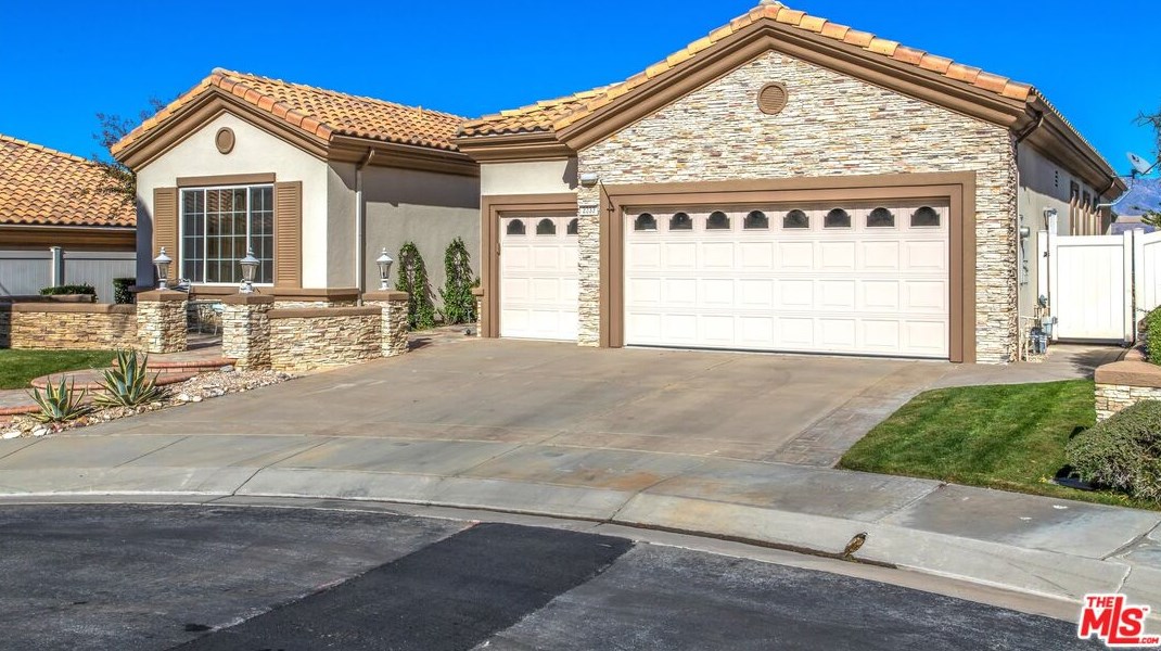 2333 Keystone Ct, Banning, CA 92220