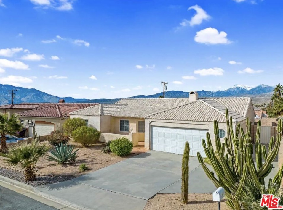 9871 Valparaiso Dr, Desert Hot Springs, CA 92240