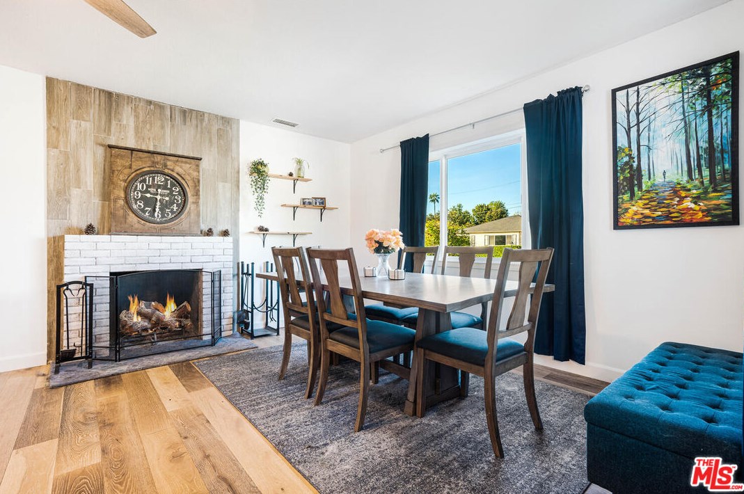 6236 Langdon Ave, Van Nuys, CA 91411