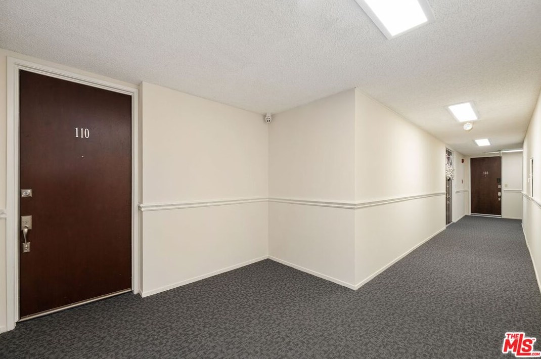 843 4th St #110, Santa Monica, CA 90403