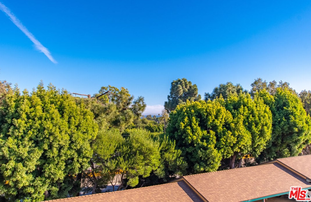 6433 Kanan Dume Rd, Malibu CA  90265-4002 exterior