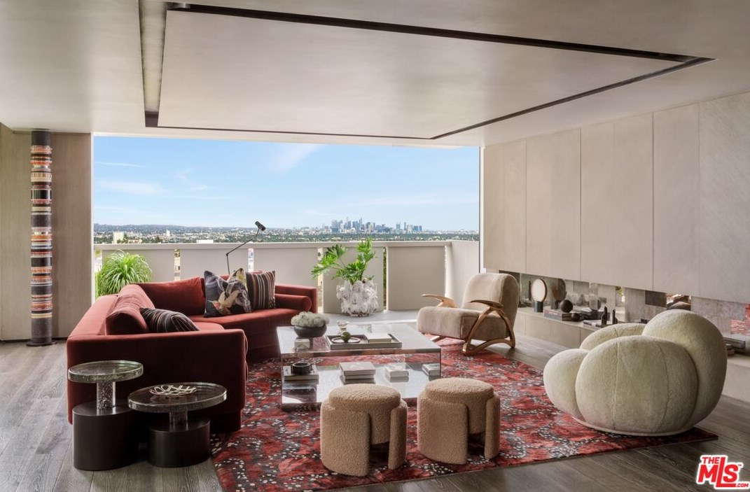 8787 Shoreham Dr #704, Los Angeles, CA 90069