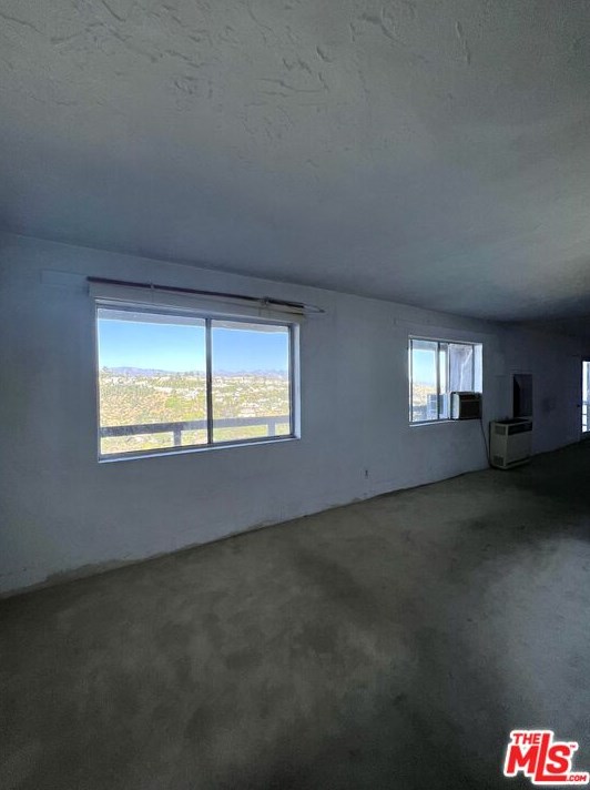 2144 Beech Knoll Rd, Los Angeles CA  90046-1518 exterior