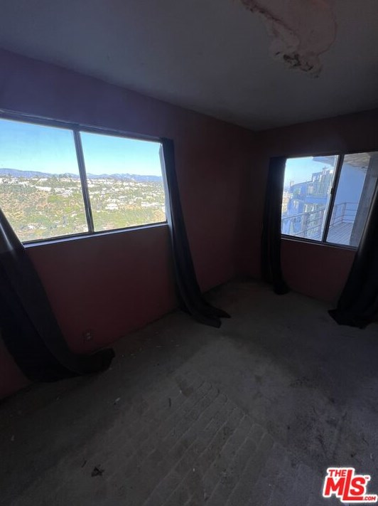 2144 Beech Knoll Rd, Los Angeles CA  90046-1518 exterior