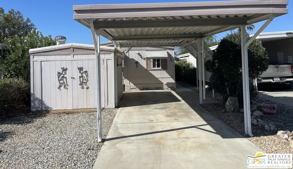 15500 Bubbling Wells Rd #109, Desert Hot Springs, CA 92240