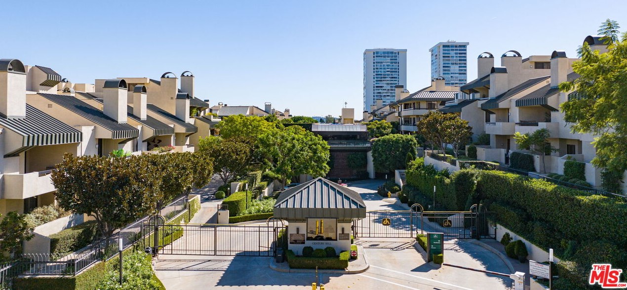 2443 Century Hl, Los Angeles CA  90067-3510 exterior