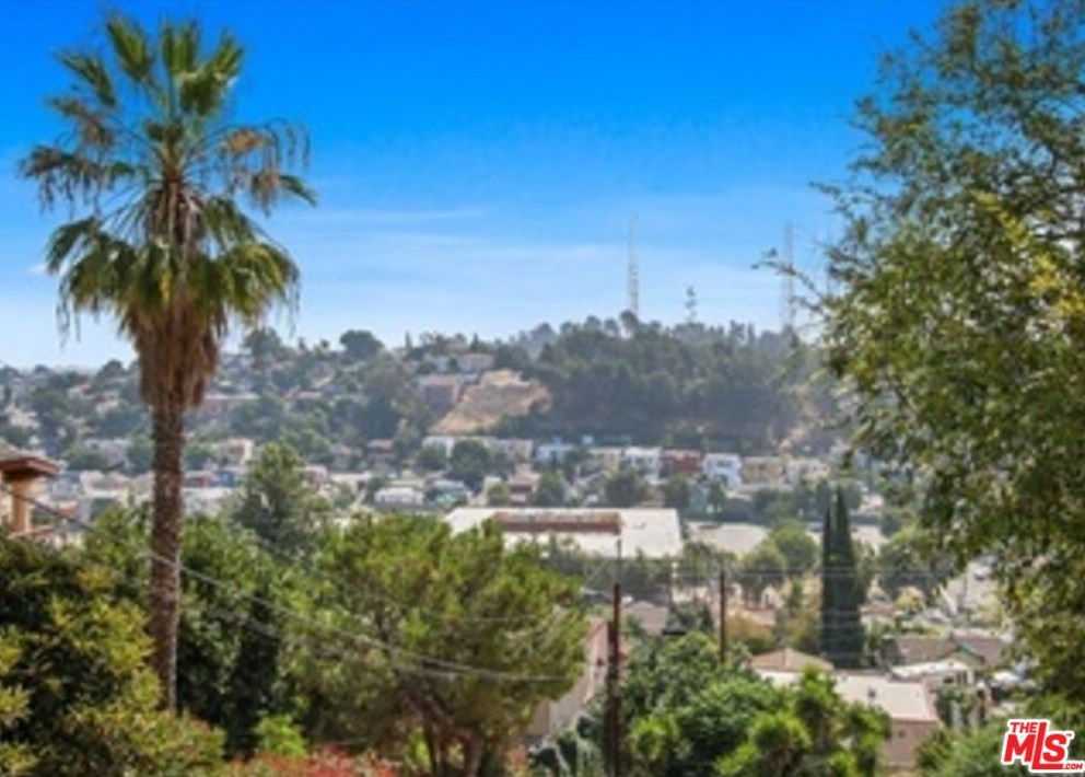 3959 Dwiggins St, Los Angeles, CA 90063-1715