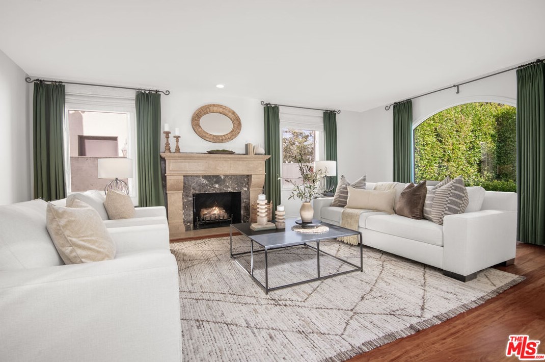 629 Gretna Green Way, Los Angeles CA  90049-4034 exterior