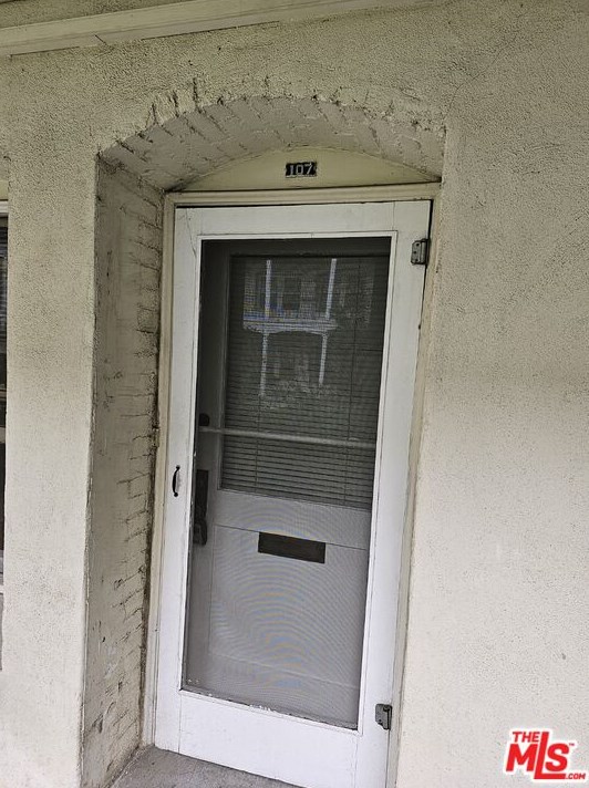 4125 Figueroa St, Los Angeles CA  90037-2092 exterior
