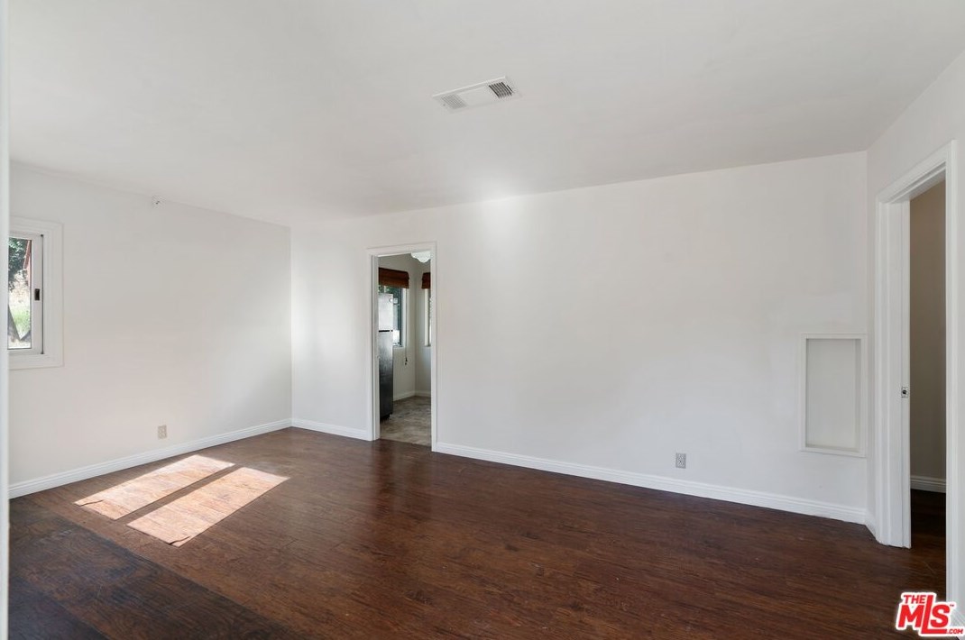 5705 High St, Los Angeles, CA 90042-1128
