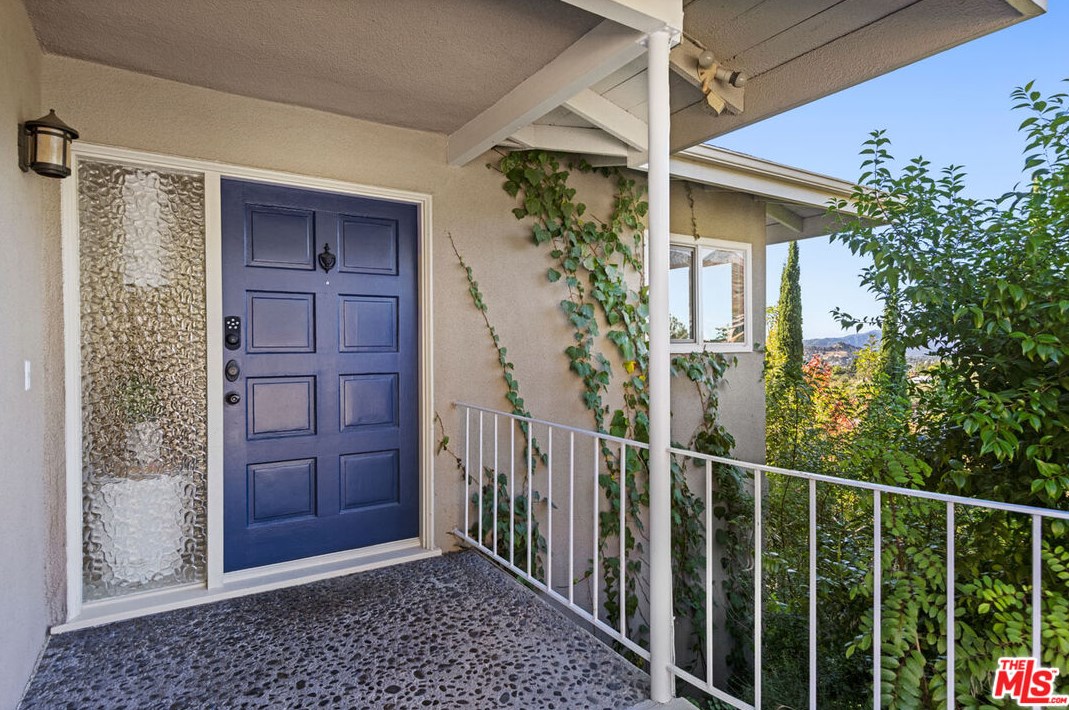5350 Waldo Pl, Los Angeles, CA 90041-1670
