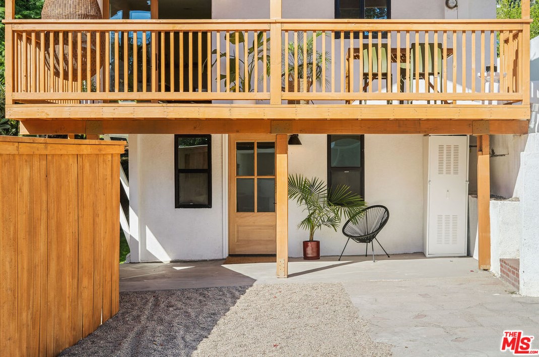 426 Rainbow Ave, Los Angeles, CA 90065-3952