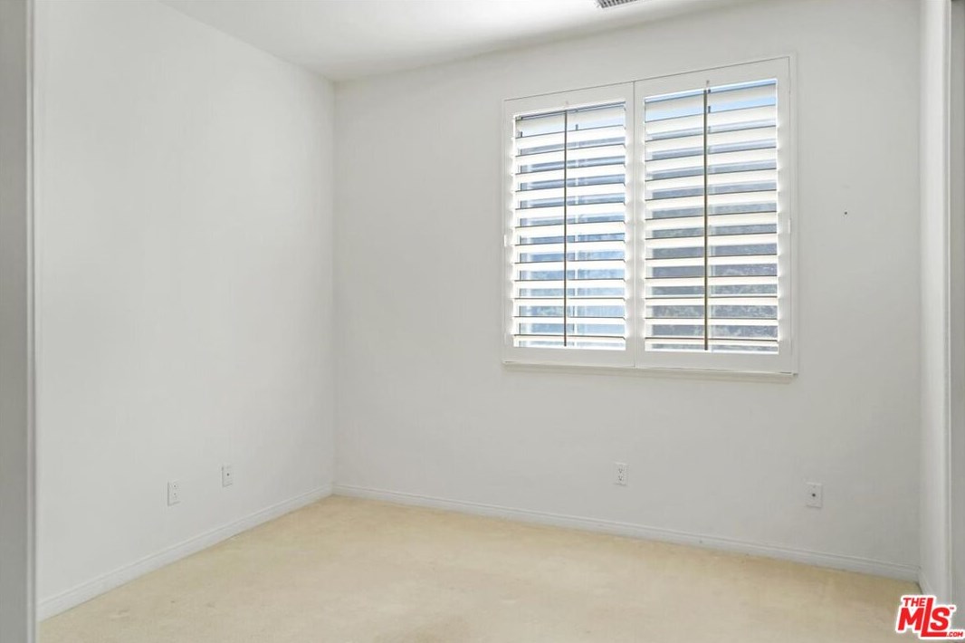 3415 Lang Ranch Pkwy, Thousand Oaks CA  91362-4959 exterior