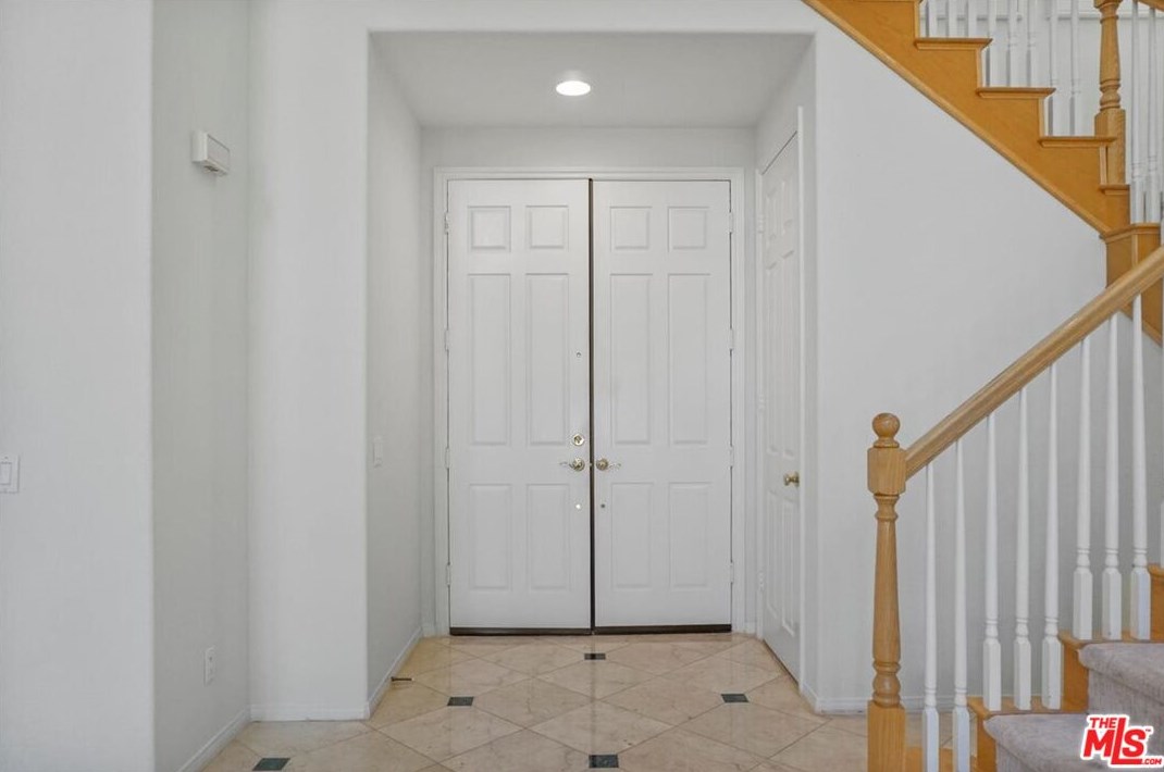 3415 Lang Ranch Pkwy, Thousand Oaks CA  91362-4959 exterior